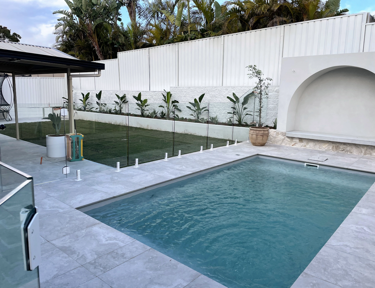 Avanti Pool - Platinum Quartz 5.5m x 3.0m Installation